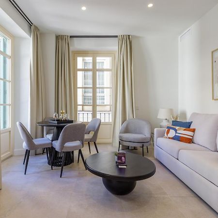 Plaza Del Siglo Suites & Boutique Apartments By Caleta Homes マラガ エクステリア 写真