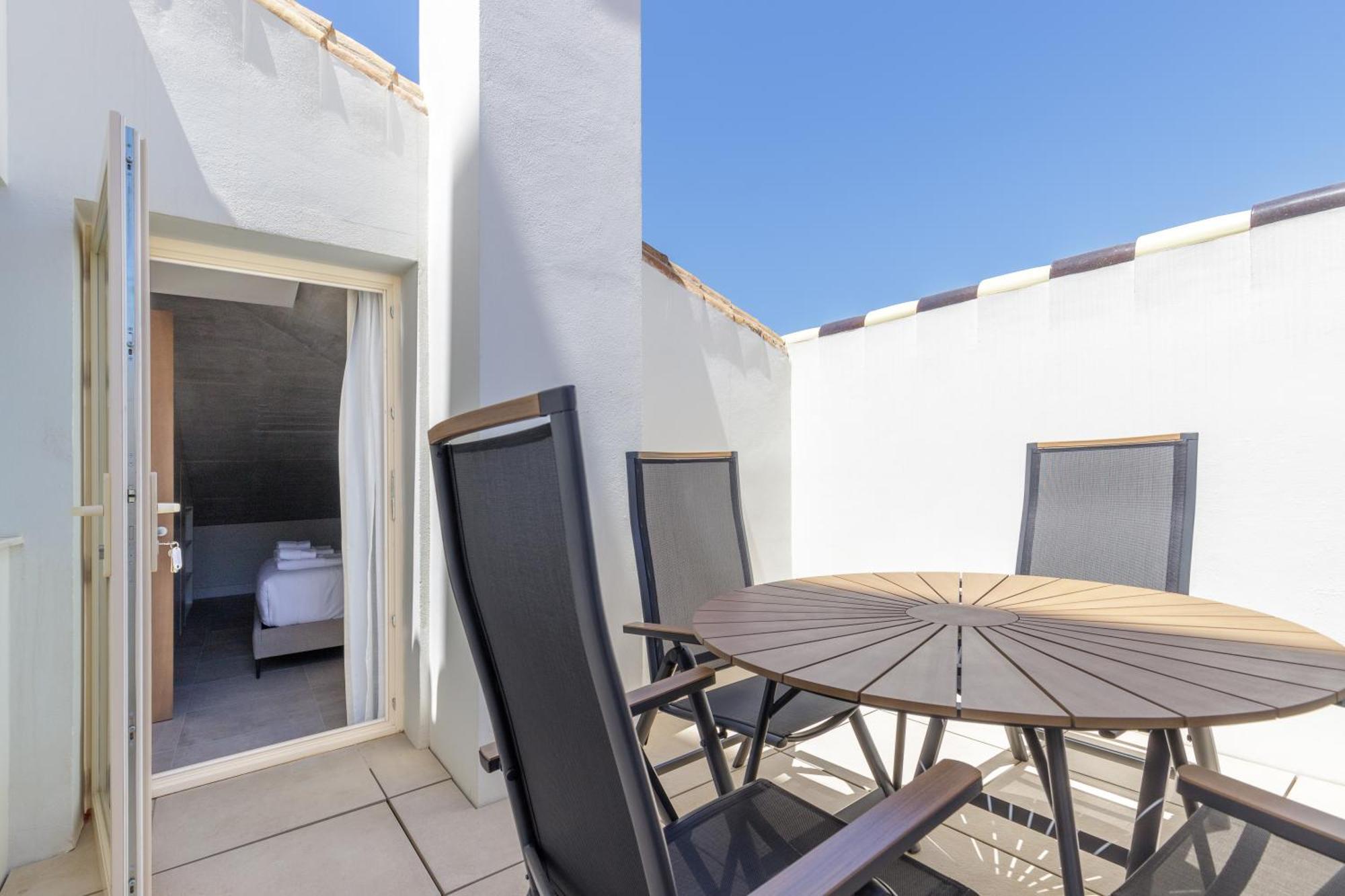 Plaza Del Siglo Suites & Boutique Apartments By Caleta Homes マラガ エクステリア 写真
