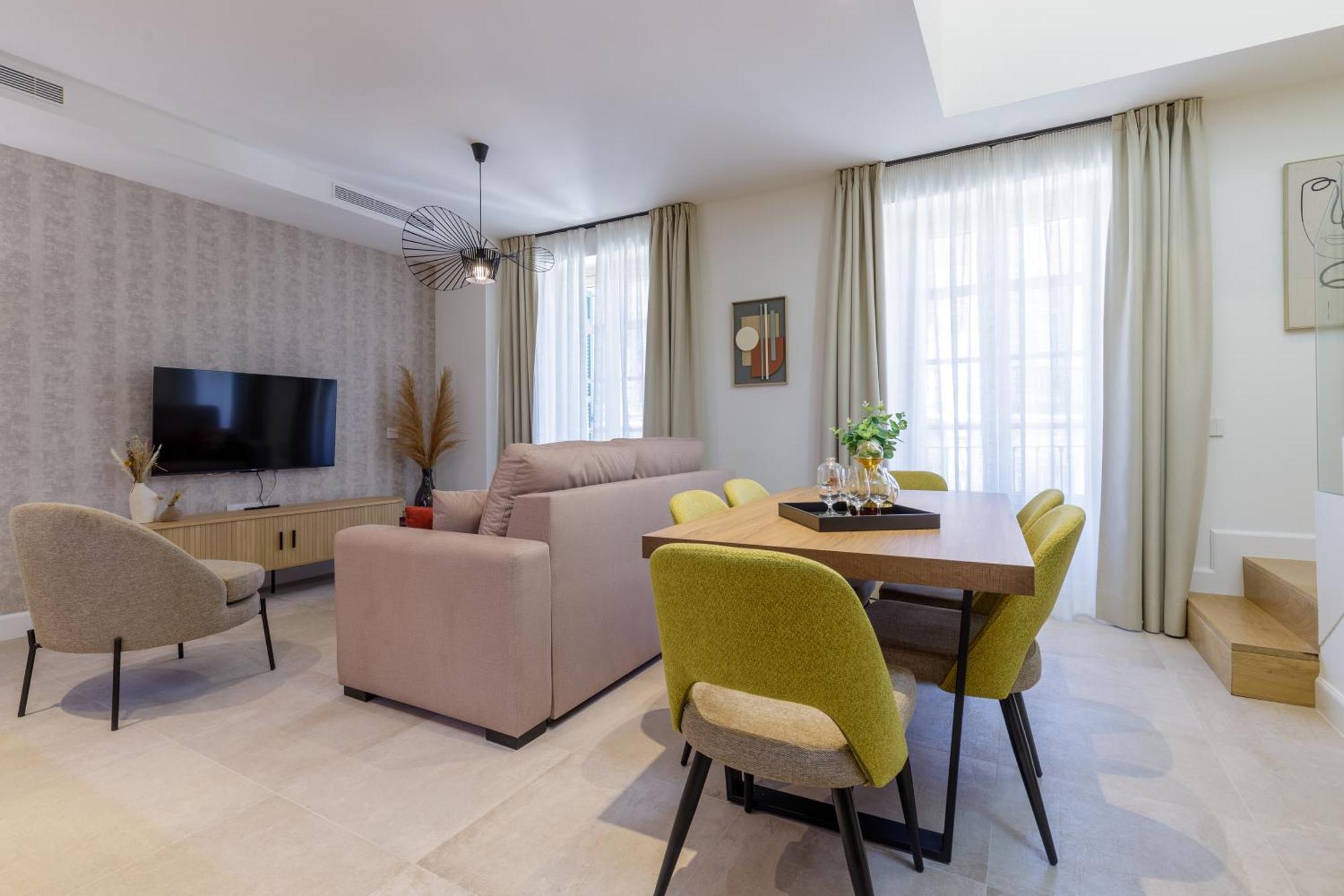 Plaza Del Siglo Suites & Boutique Apartments By Caleta Homes マラガ エクステリア 写真