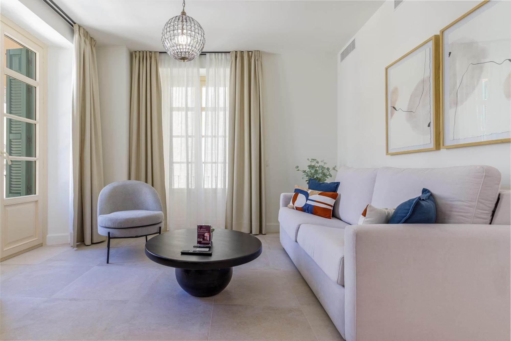 Plaza Del Siglo Suites & Boutique Apartments By Caleta Homes マラガ エクステリア 写真
